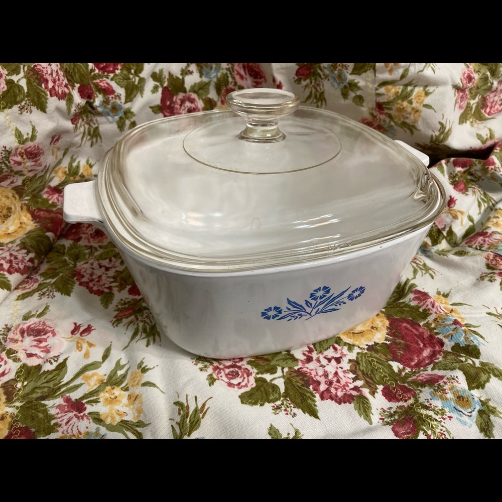 COPY - Corningware Blue Cornflower Casserole Dish…